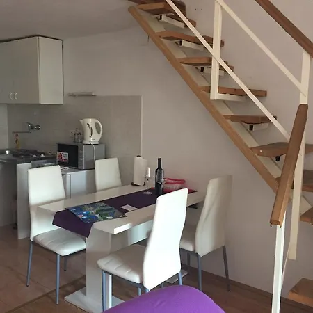 Apartment Junuzovic *